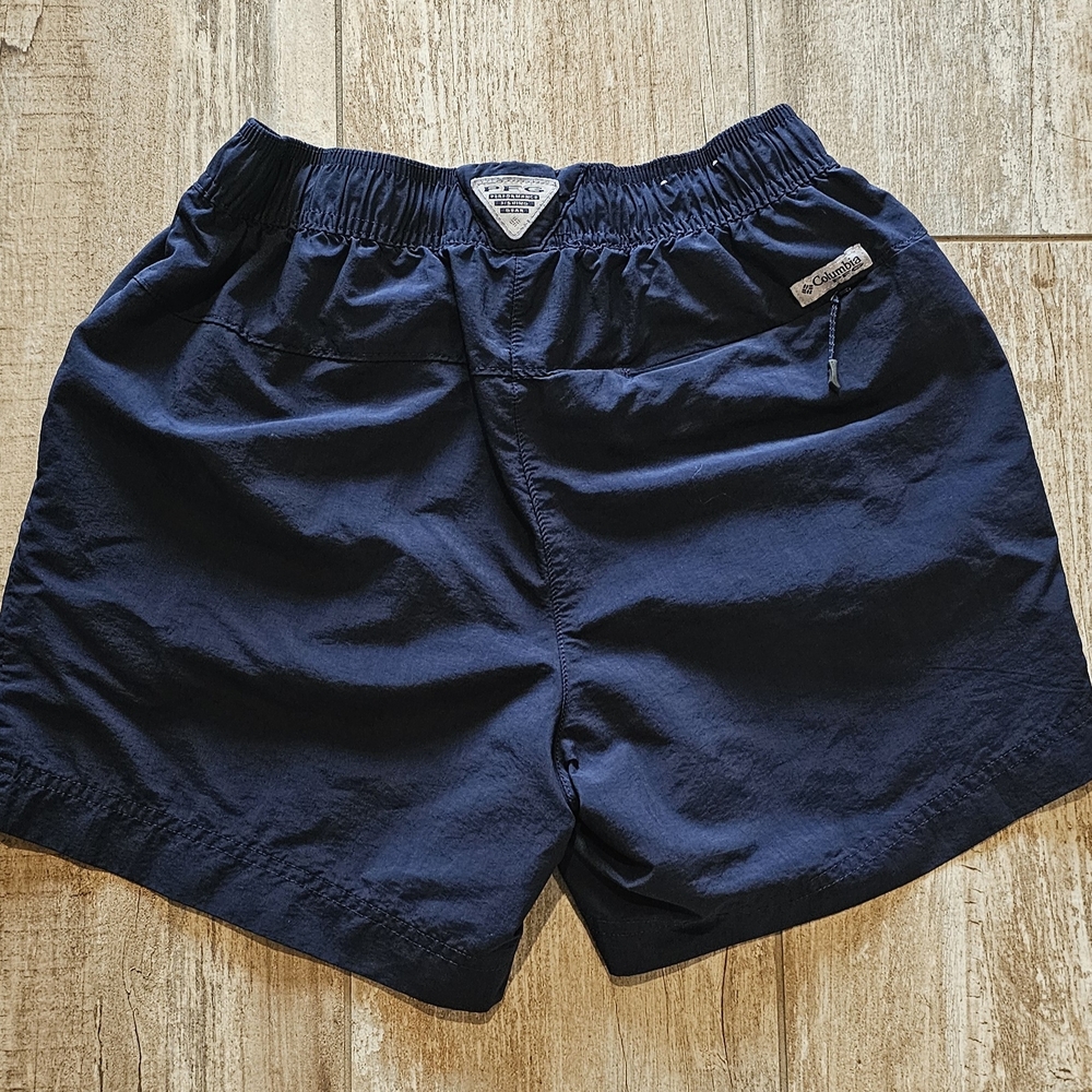 Women's Columbia Performance Fishing Gear (PFG) Navy Blue Shorts - Picture 3 of 5